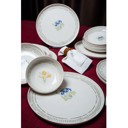 18 darabos porcelán étkészlet fehér/többszínű