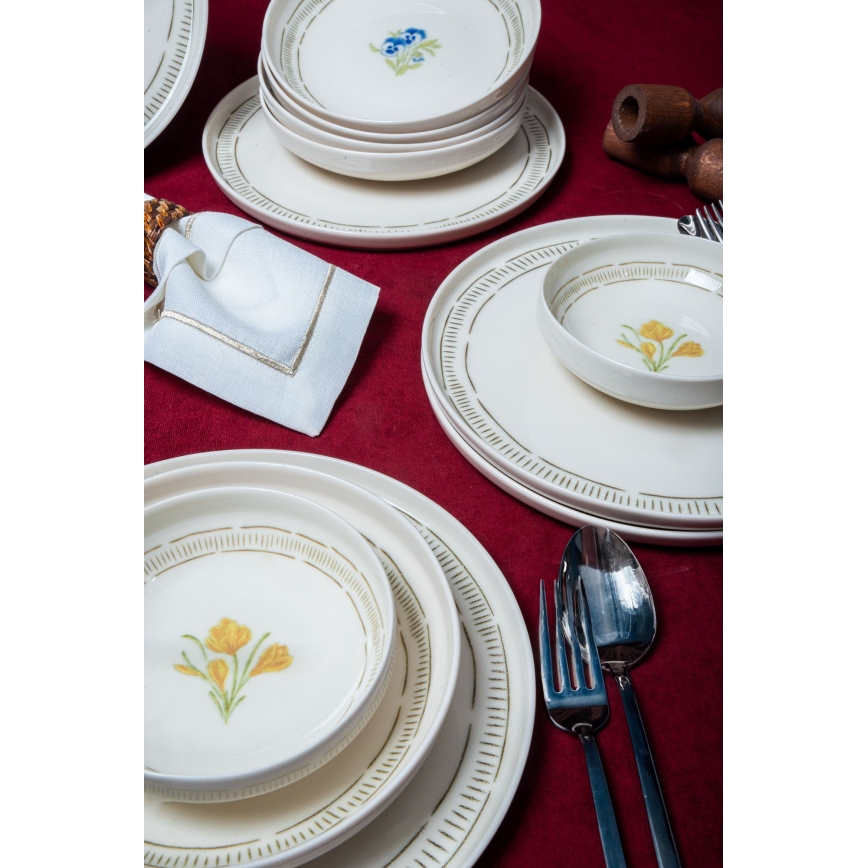 18 darabos porcelán étkészlet fehér/többszínű