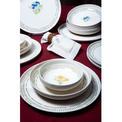 18 darabos porcelán étkészlet fehér/többszínű