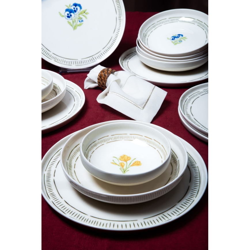 18 darabos porcelán étkészlet fehér/többszínű