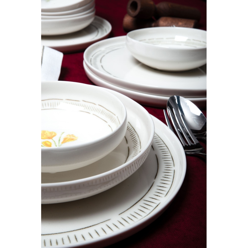18 darabos porcelán étkészlet fehér/többszínű