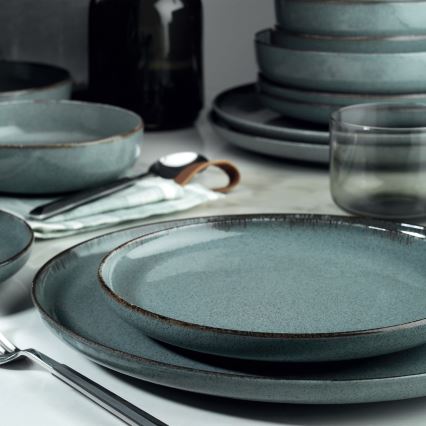 18 részes kék porcelán étkészlet