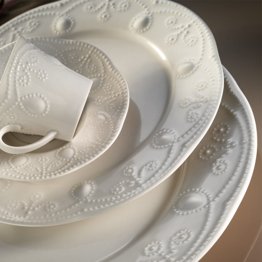 24 darabos fehér porcelán étkészlet