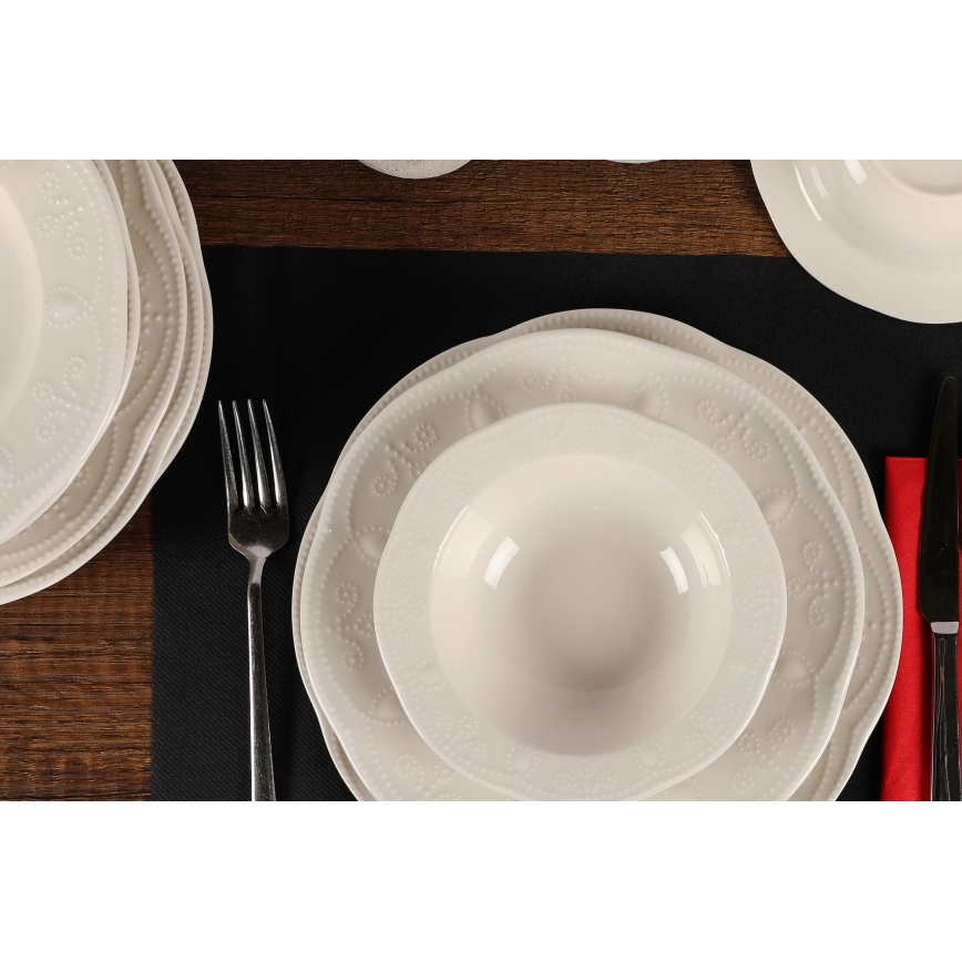 24 darabos fehér porcelán étkészlet