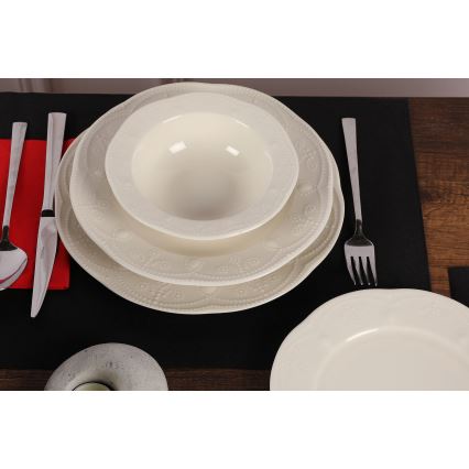 24 darabos fehér porcelán étkészlet