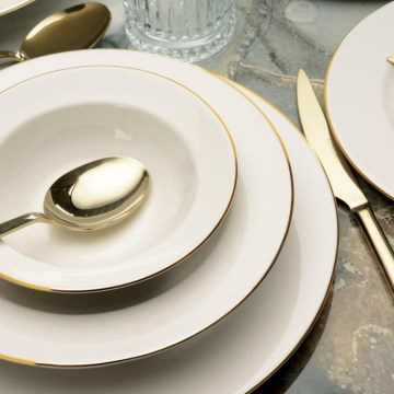 24 darabos krémszínű/arany porcelán étkészlet