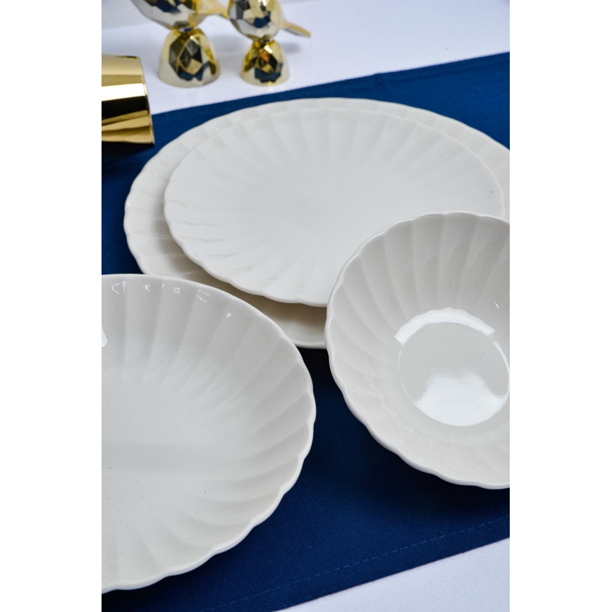 24 részes fehér porcelán étkészlet