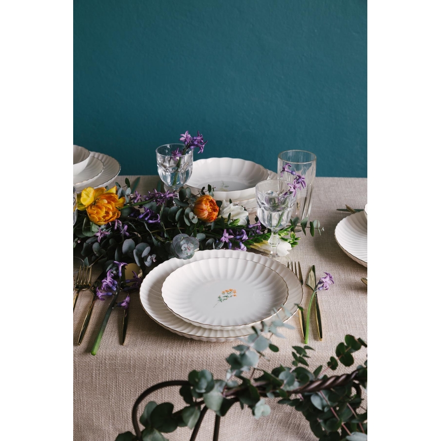 27 darabos porcelán étkészlet, fehér/arany