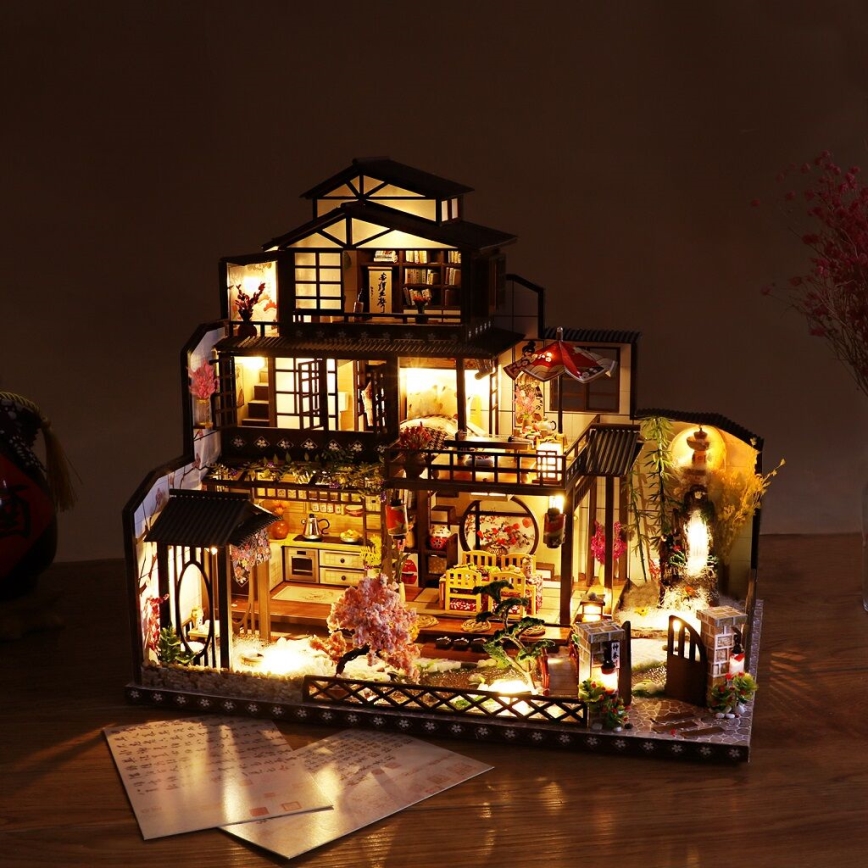 2Kids Toys - Miniatűr házikó Elegáns cseresznyefa villa 2xAAA