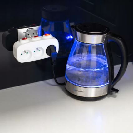 3 aljzatos elosztó kapcsolókkal