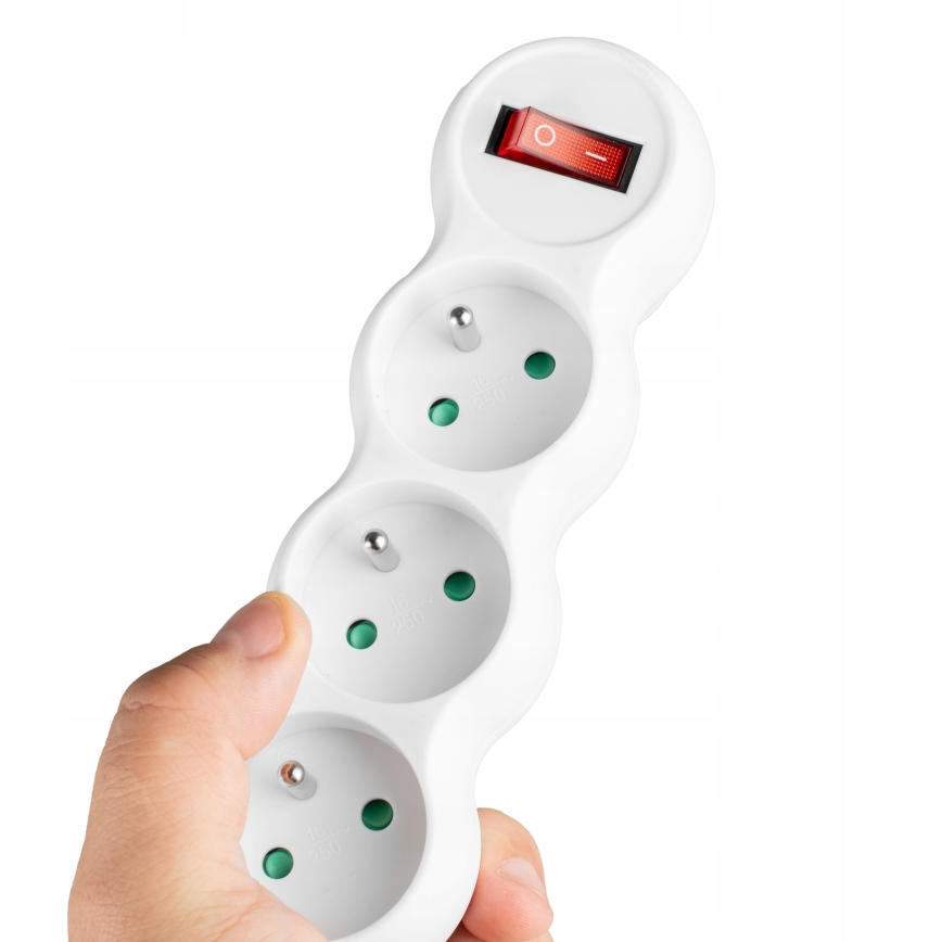 3 aljzatos elosztó kapcsolóval