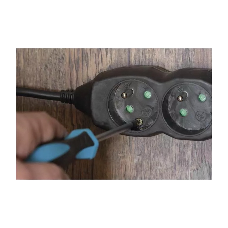 Hosszabbító kábel 3 pólusú 5 m fekete