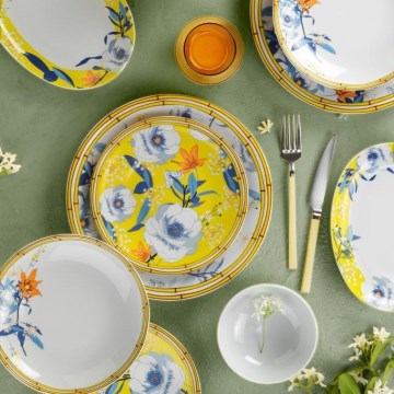 50 darabos színes/porcelán étkészlet