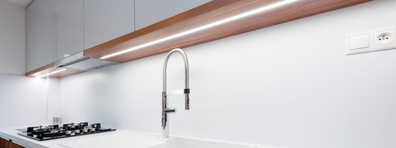 Hogyan válasszunk LED megvilágítást a konyhába?