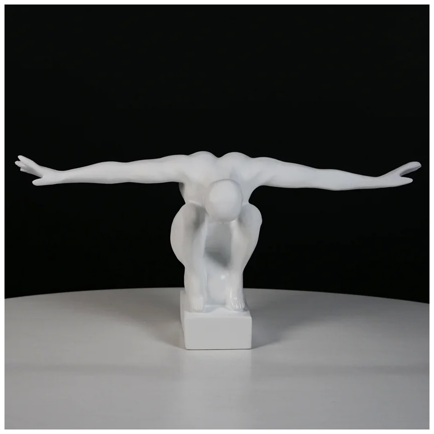 Asztaldísz 19,5x16x38,5 cm gyanta/fehér