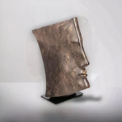 Asztali dísz 29x25x17 cm gyanta/rézszínű