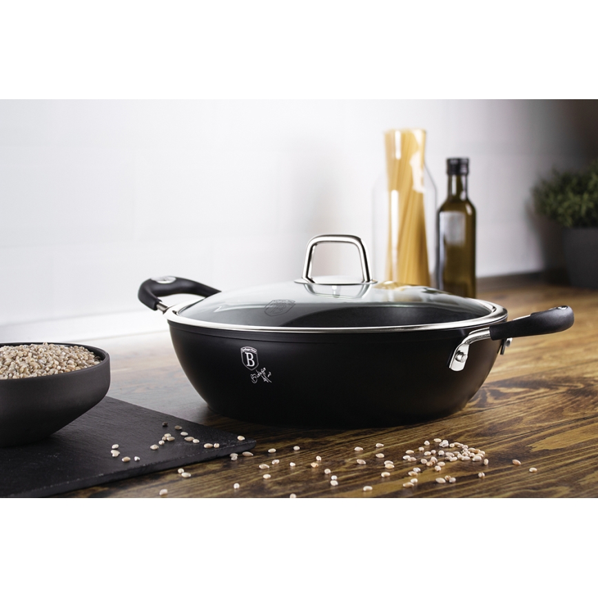 BerlingerHaus - Serpenyő titán felülettel+ fedél 28 cm fekete