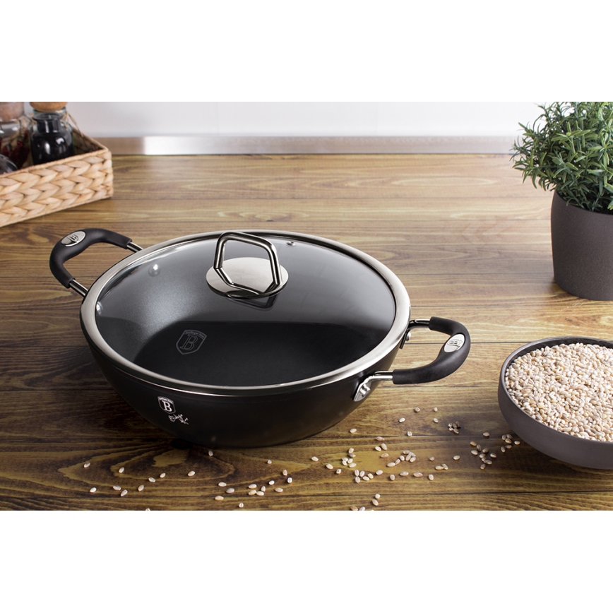 BerlingerHaus - Serpenyő titán felülettel+ fedél 28 cm fekete