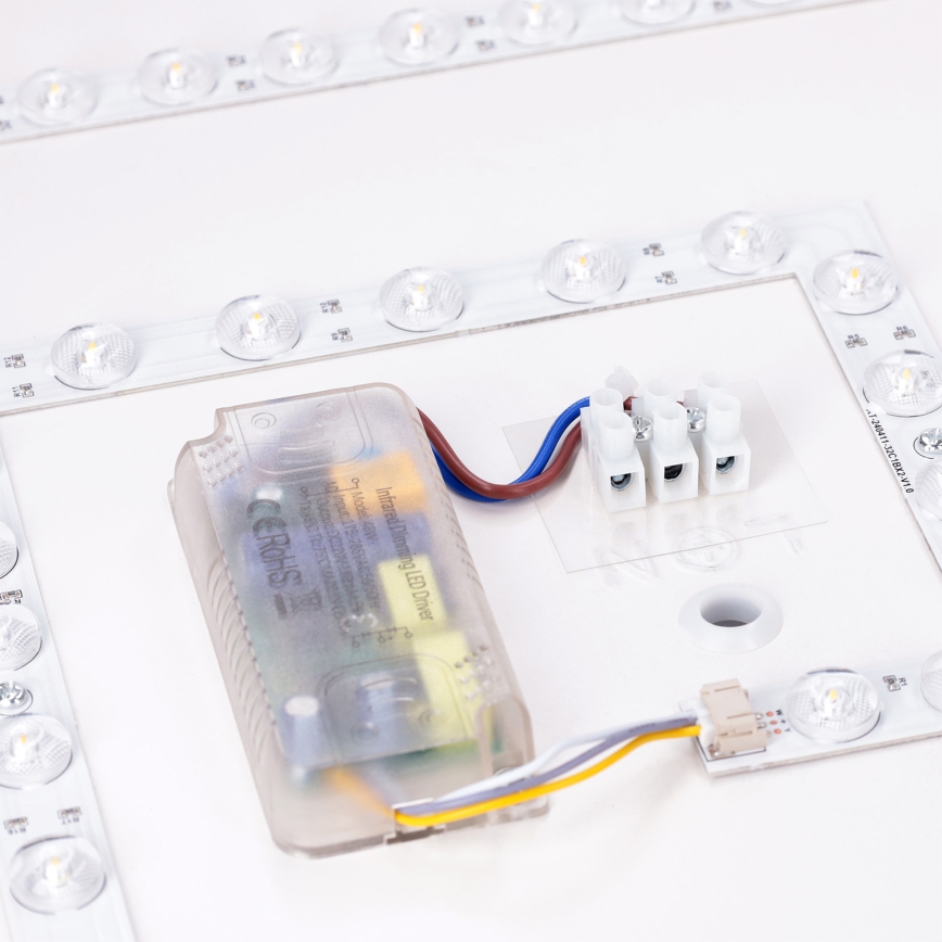 Brilagi - LED dimmelhető mennyezeti lámpa PILANA LED/48W/230V 3000-6500K tölgy/fehér 42x42 cm + távirányító