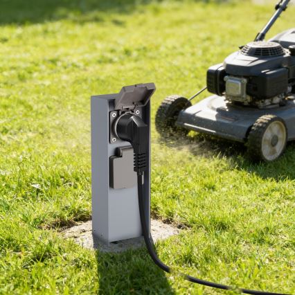 Brilagi - Kültéri csatlakozóoszlop PILLAR 2Z SCHUKO 230V IP44 ezüst