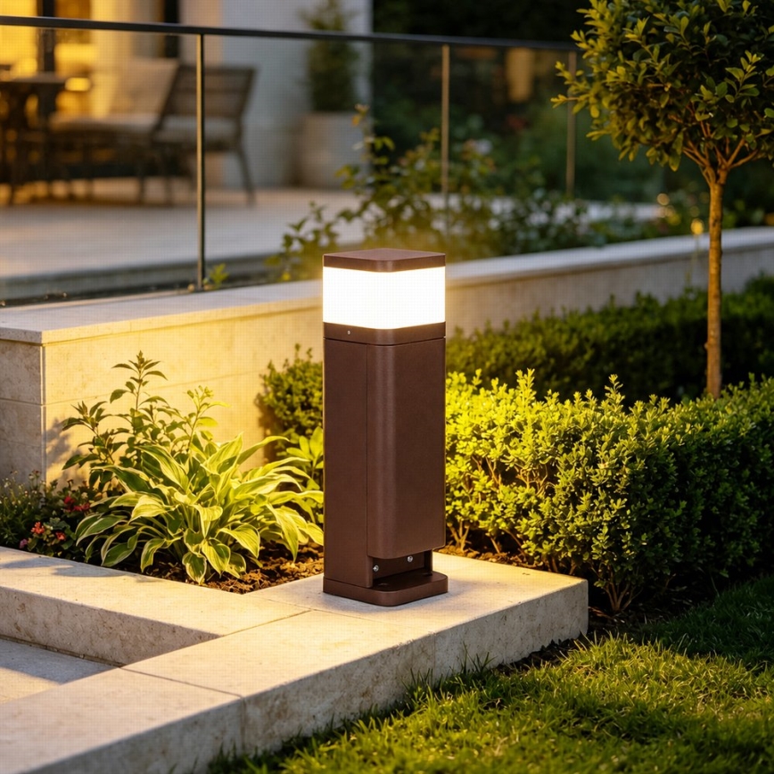 BRILAGI - Kültéri lámpa 2 aljzattal SCHUKO PILLAR 1xG9/11W/230V IP44 barna