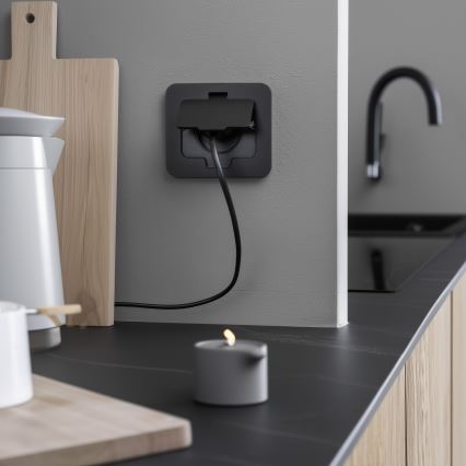 Brilagi - Kültéri padlóba építhető konnektor IP55 fekete téglalap alakú