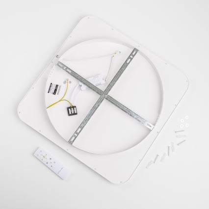 Brilagi - LED dimmelhető mennyezeti lámpatest FALCON SLIM LED/50W/230V 3000-6500K 50x50 cm fehér + távirányító