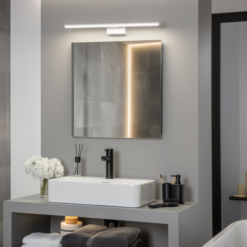 Brilagi - LED fürdőszobai tükörvilágítás 3 az 1-ben VESTRA LED/12W/230V 60 cm IP44 fehér