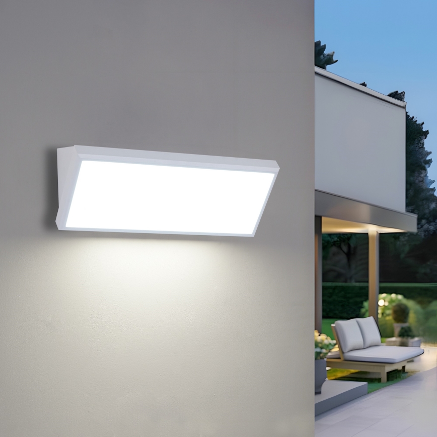 Brilagi - LED kültéri fali lámpa érzékelővel TRIANGLE LED/42W/230V fehér IP65