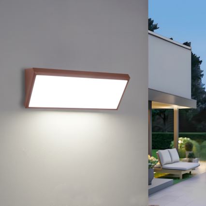 Brilagi - TRIANGLE LED/42W/230V 3000/4000/6500K barna kültéri fali lámpa IP65