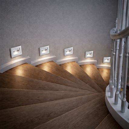 Brilagi - LED lépcsőlámpa mozgásérzékelővel STEP LIGHT LED/1,5W/230V IP44 ezüst