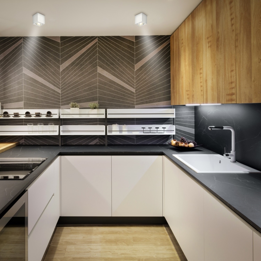Brilagi - LED RGBW dimmelhető spotlámpa MIA 1xGU10/30W/230V 3000K Wi-Fi 84x80 mm fehér