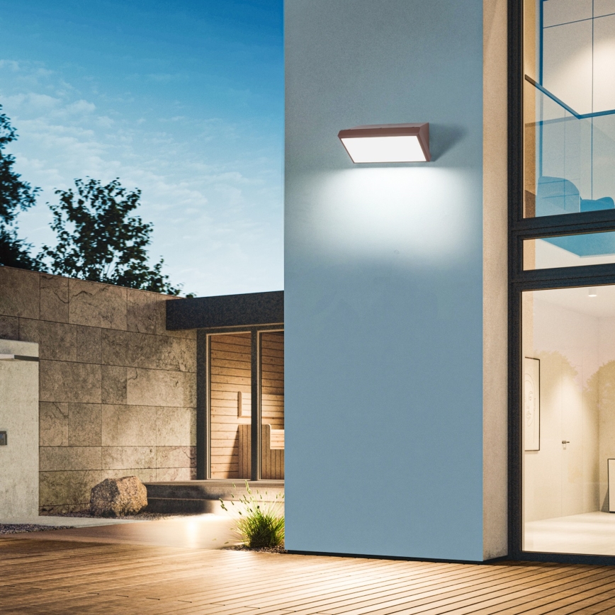 Brilagi - LED RGBW fényerőszabályozható kültéri fali lámpatest TRIANGLE 1xE27/9W/230V 2700-6500K IP65 barna