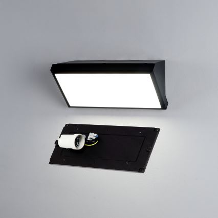Brilagi - LED RGBW fényerőszabályozható kültéri fali lámpa TRIANGLE 1xE27/15W/230V 2700-6500K IP65 fekete