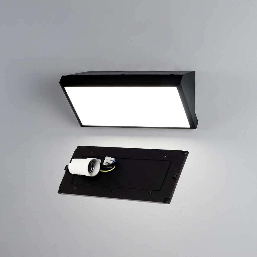 Brilagi - LED RGBW fényerőszabályozható kültéri fali lámpa TRIANGLE 1xE27/9W/230V 2700-6500K IP65 fekete