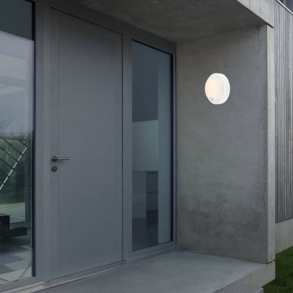 Brilo - LED újratölthető kültéri fali lámpa érzékelővel LED/4W/5V 4400 mAh IP44 fehér