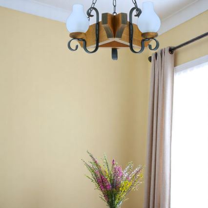 Csillár láncon QUEEN 3xE14/40W/230V bükkfa