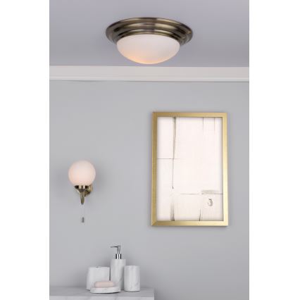 Där Lighting BAR5275 - BARCLAY fürdőszobai mennyezeti lámpatest, 1xE27/60W/230V, átm. 31 cm, sárgaréz