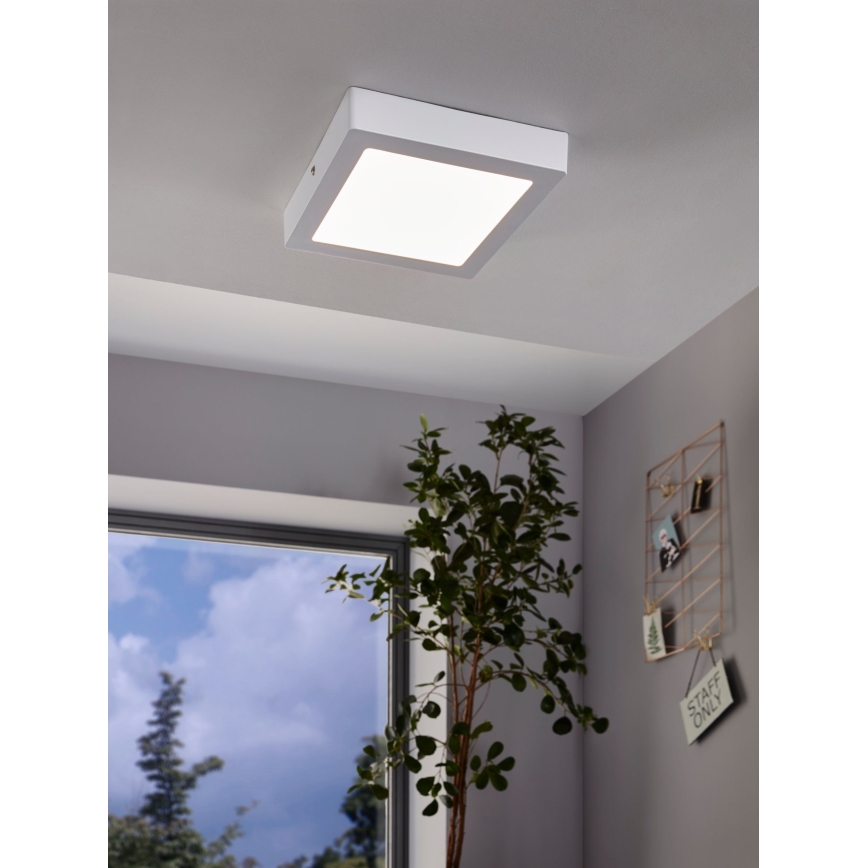 Eglo 94077 - FUEVA 1 LED mennyezeti lámpatest 1 LED/16,47W/230V 22,5x22,5 cm
