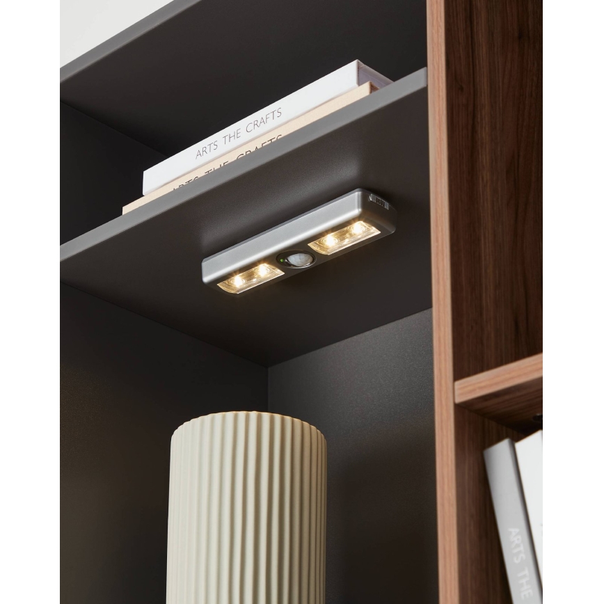 Eglo - LED irányfény érzékelővel 4xLED/3xAAA