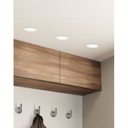Eglo - LED Fényerőszabályozható beépíthető mennyezeti lámpatest LED/5,5W/230V Ø 11,7 cm