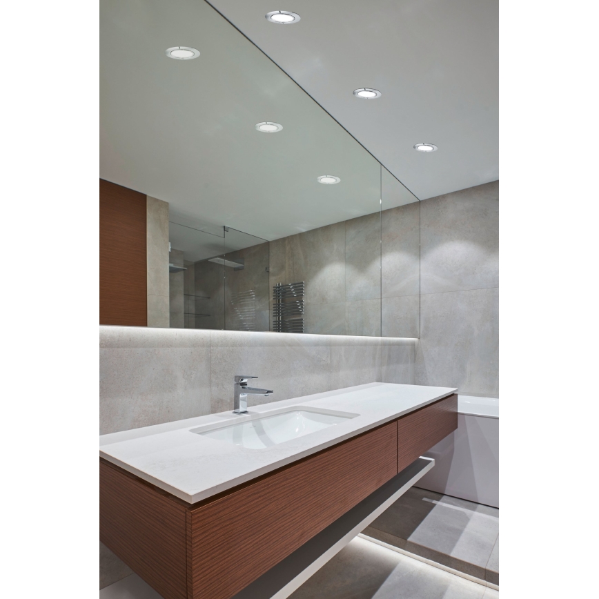 Eglo - LED fürdőszobai süllyesztett mennyezeti lámpa LED/2,7W/230V IP44 átm. 8,6 cm