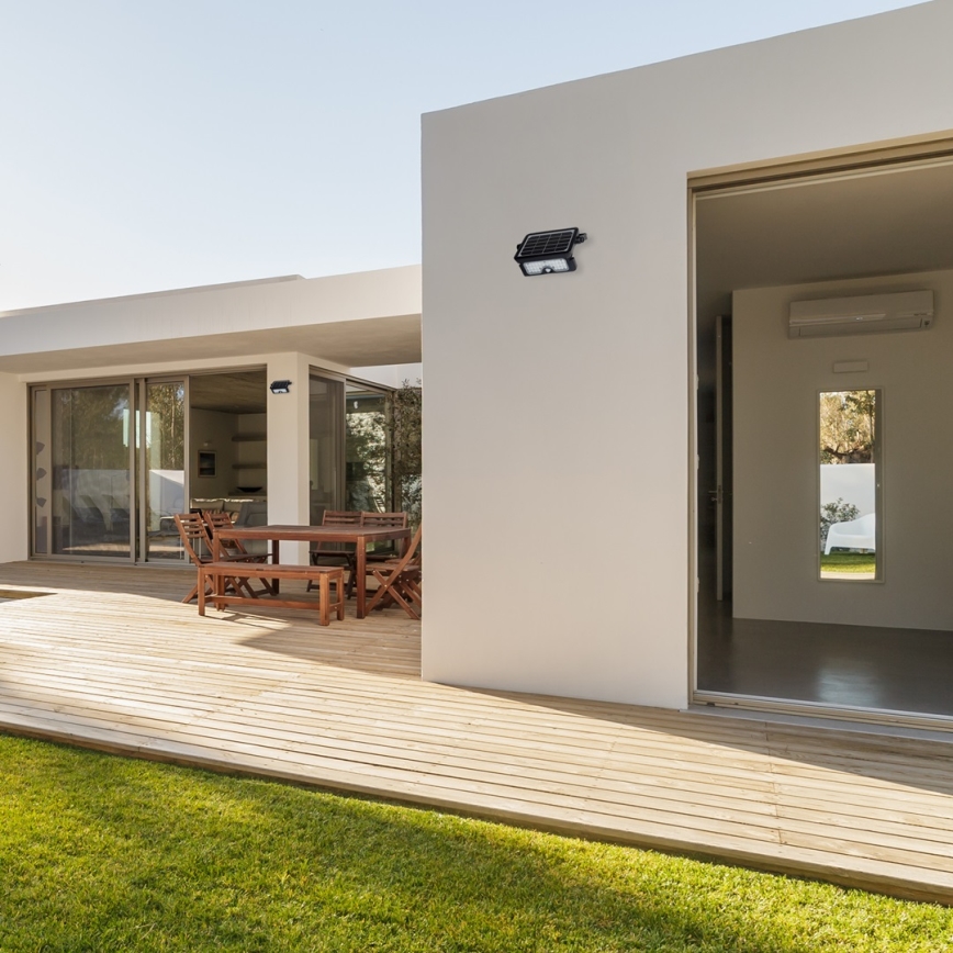 LED napelemes reflektor mozgás- és alkonyatérzékelővel EPAD LED/5W/3000 mAh 3,7V 4000K IP65