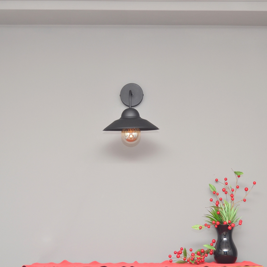 Fali lámpa SORAPIS 1xE27/15W/230V fekete