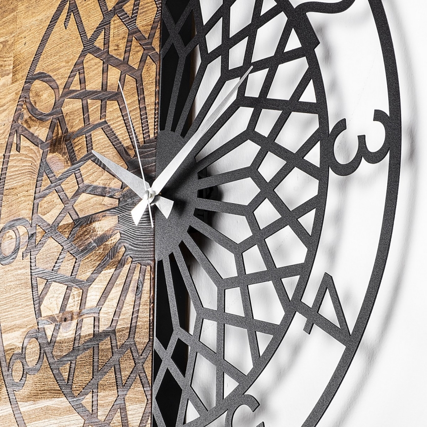 Fali óra 57x58 cm 1xAA fa/fém