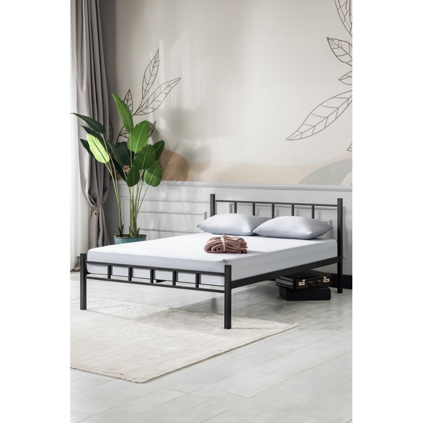 Fémkeretes kétszemélyes ágy ORMEL 120x200 cm, fekete, teherbírás 120 kg