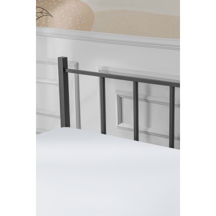 Fémkeretes kétszemélyes ágy ORMEL 120x200 cm, fekete, teherbírás 120 kg