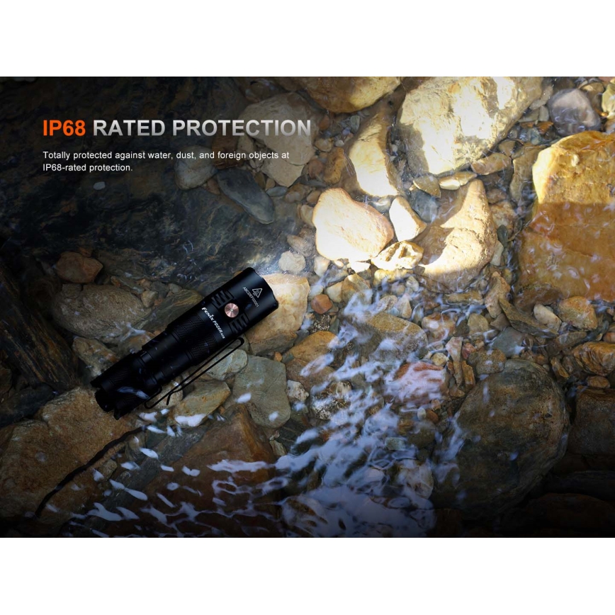 Fenix PD26RACE - LED fényerőszabályozható újratölthető zseblámpa LED/USB 1600 mAh IP68 1300 lm 556 h fekete