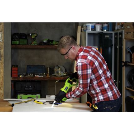 Fieldmann - Fúrófűrész 710W/230V