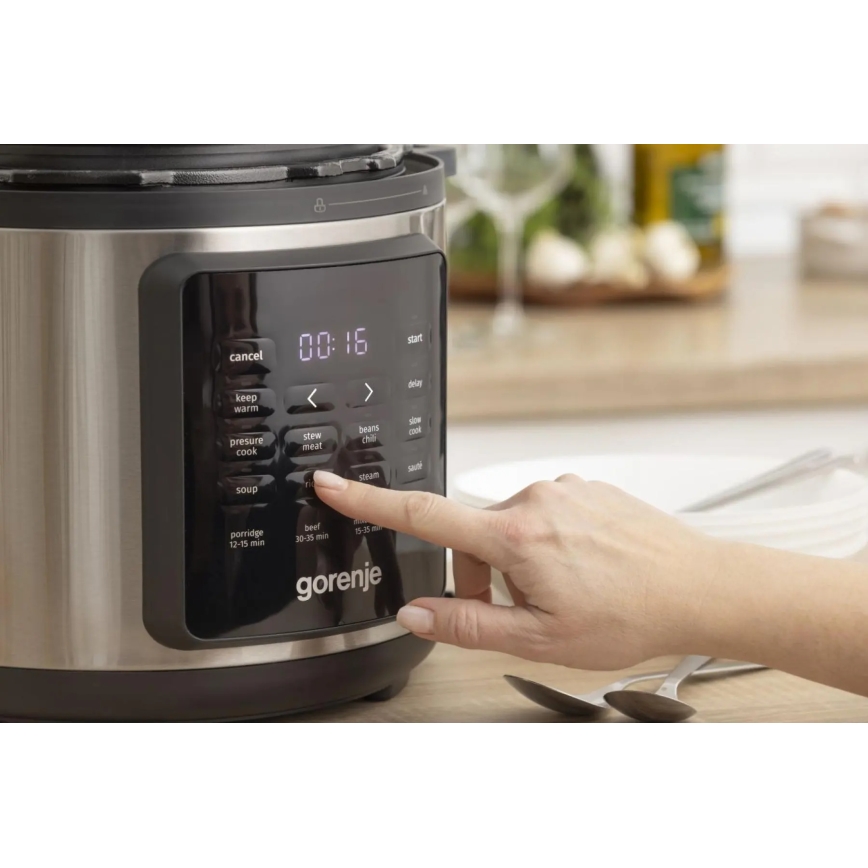 GORENJE GMC6SBK - Multifunkciós elektromos főzőedény 6 l, 8 az 1-ben, 1000W/230V rozsdamentes acél